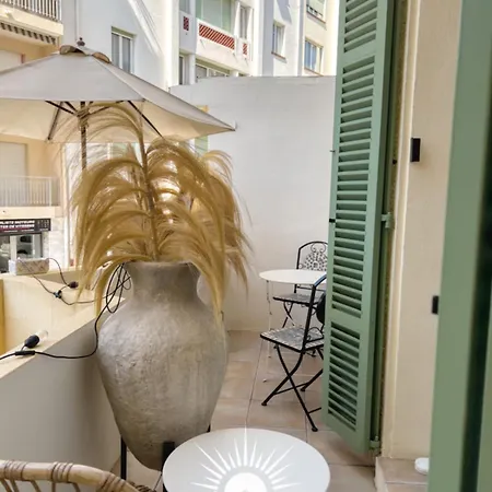 Appartement Le Pin Dore For 2 By Sunset Juan-les-Pins